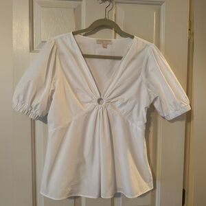 MICHAEL Michael Kors White V-Neck Ring-Front Puff Sleeve Top. Size Medium.